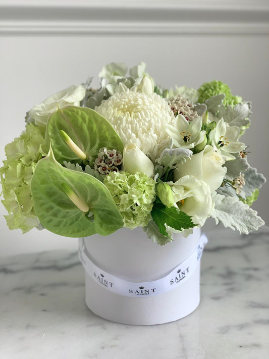 White & Green Seasonal Boxed Posy